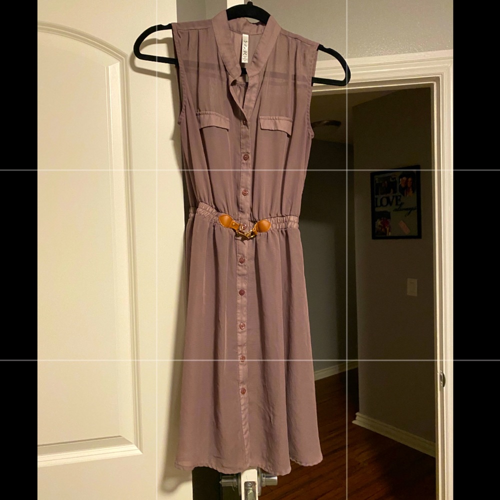 Women’s Small- Taupe/Gray Dress- Above a the Knee